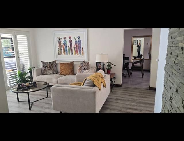 2 BEDROOM TOWNHOUSE FOR SALE IN MAGALIESKRUIN